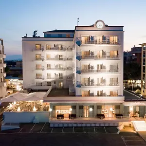 Continental 4* リミニ